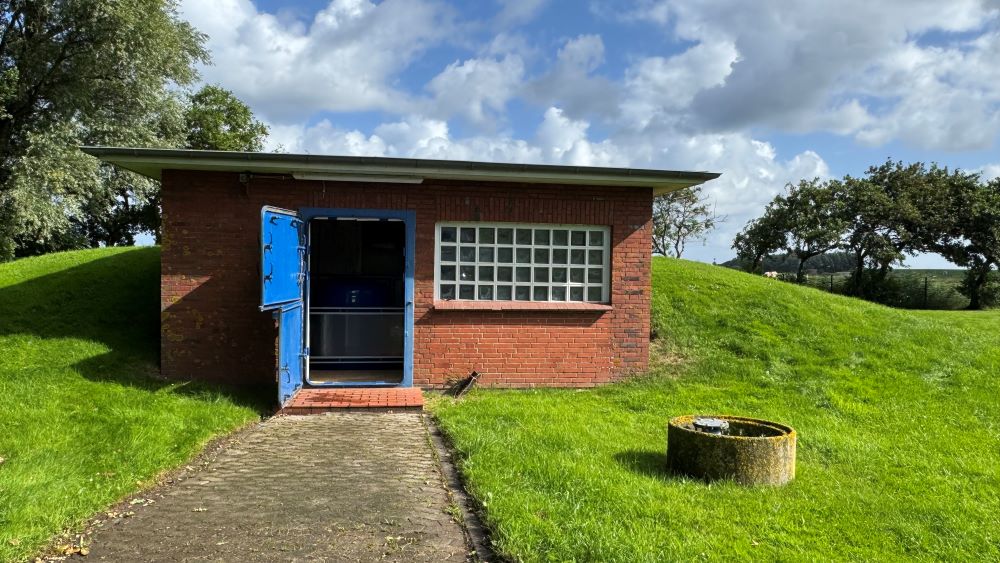 Trinkwasserbehälter-Sanierung hier Eingang Bediengebäude